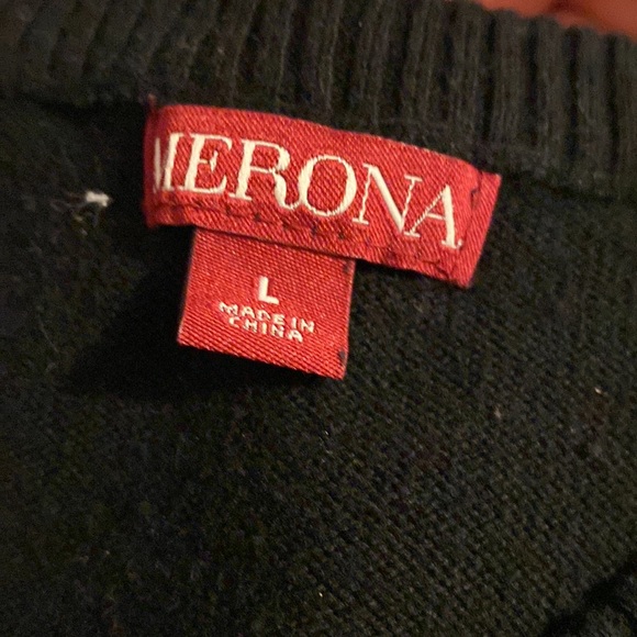 Black v shaped cardigan - Picture 4 of 4